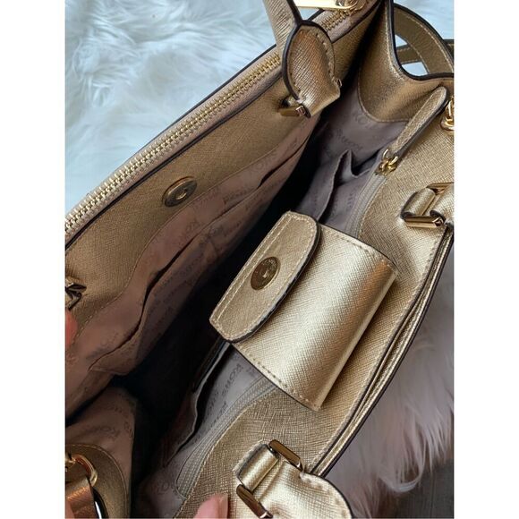 Michael Kors gold handbag Crossbody bag Karla watches gold - Picture 3 of 7